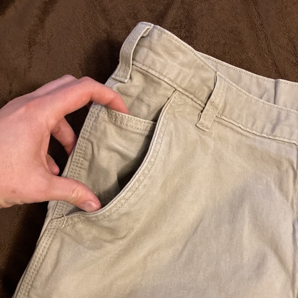 Carhartt Khaki Shorts - Picture 6 of 7